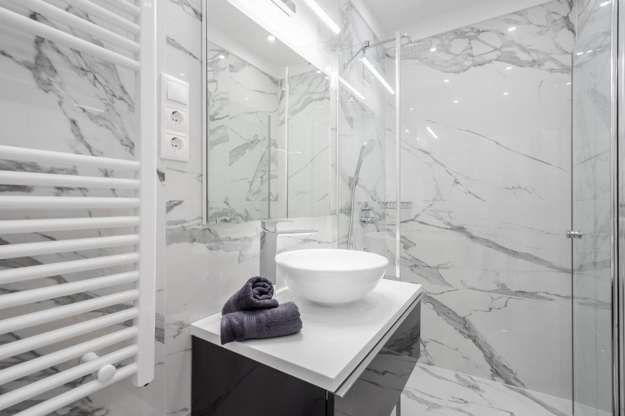 Kiraly 44 Luxury Apartment With Free Parking Budapeste Exterior foto